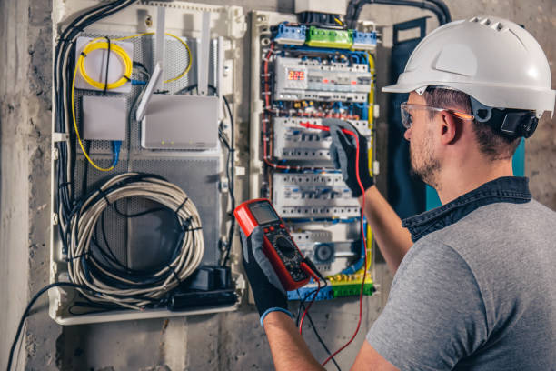 Best Emergency Electrical Repair  in Cedar Rapids, IA